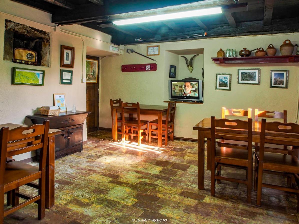 Casa De La Montana Albergue Turistico Avin Bagian luar foto
