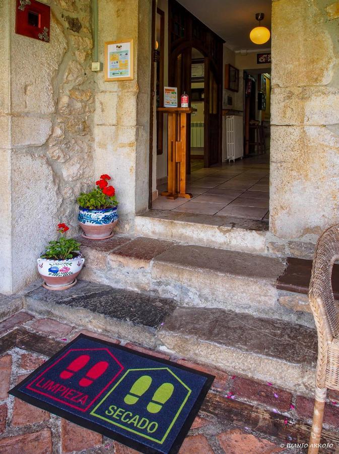 Casa De La Montana Albergue Turistico Avin Bagian luar foto