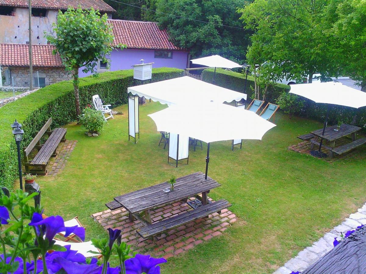 Casa De La Montana Albergue Turistico Avin Bagian luar foto