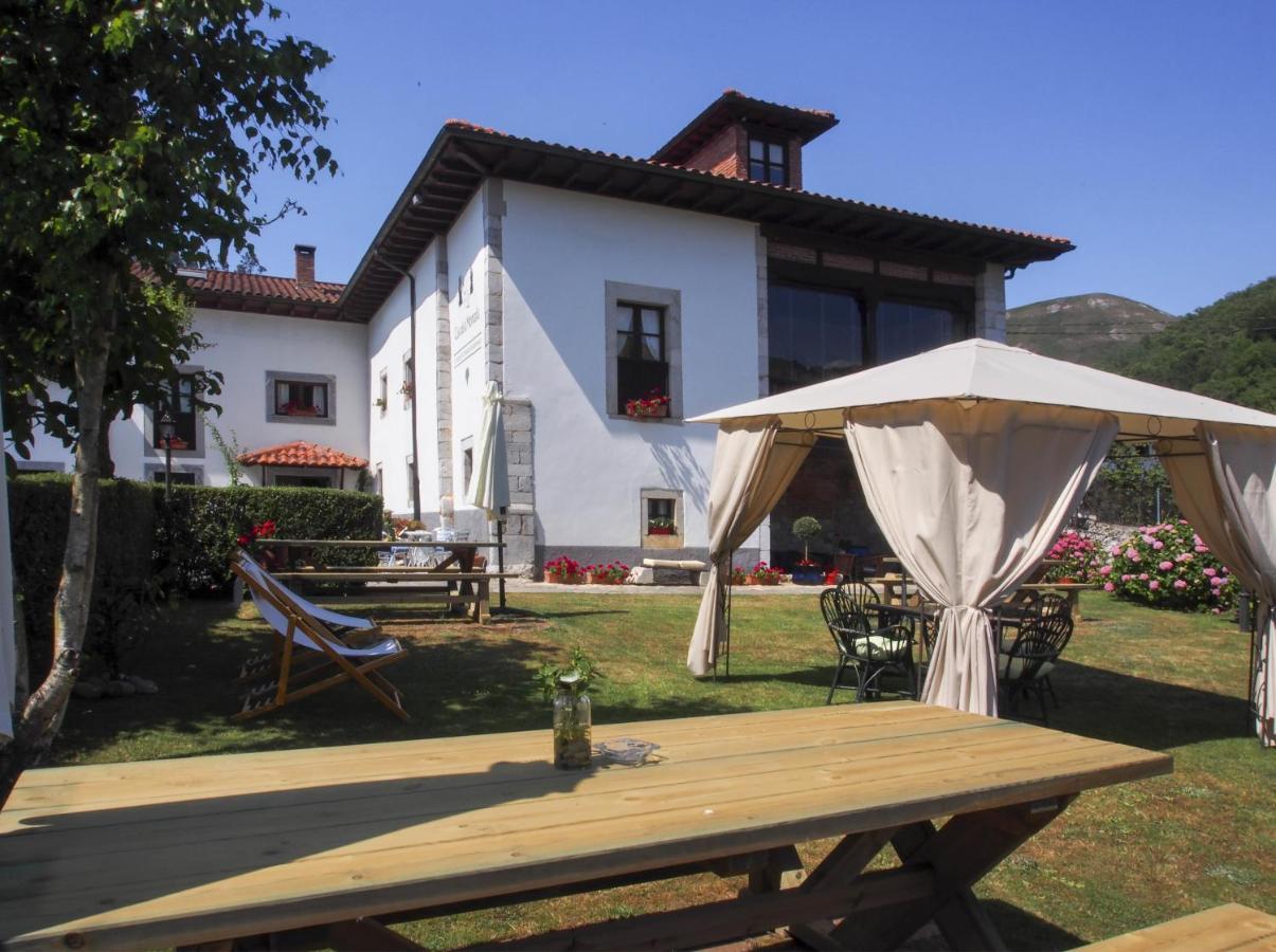 Casa De La Montana Albergue Turistico Avin Bagian luar foto