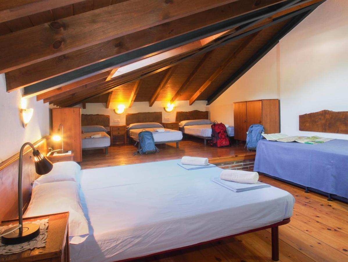 Casa De La Montana Albergue Turistico Avin Bagian luar foto