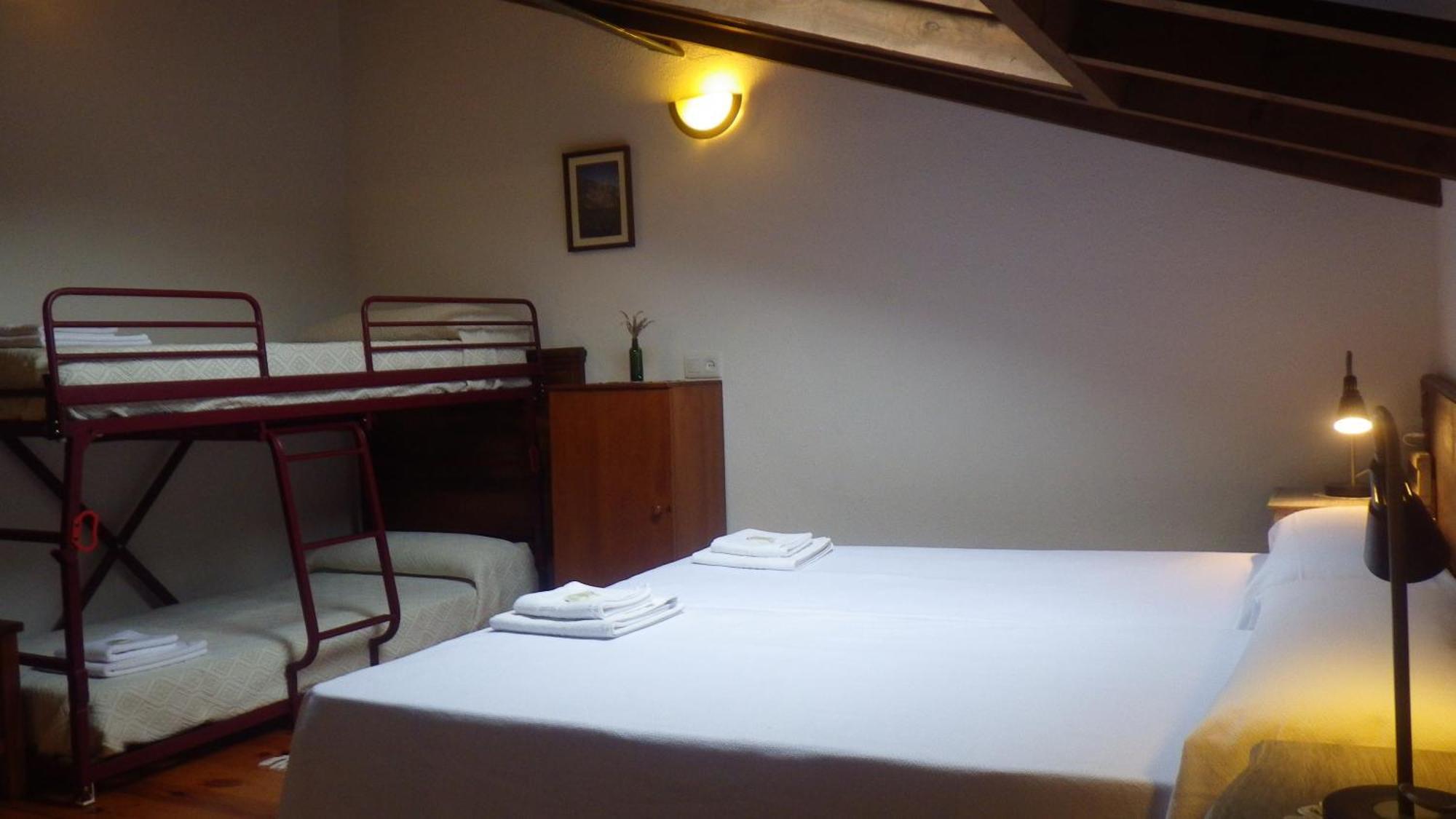Casa De La Montana Albergue Turistico Avin Ruang foto